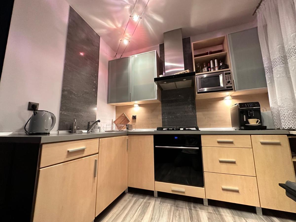 Be Inn - Luxury Apartment Gliwice Ngoại thất bức ảnh