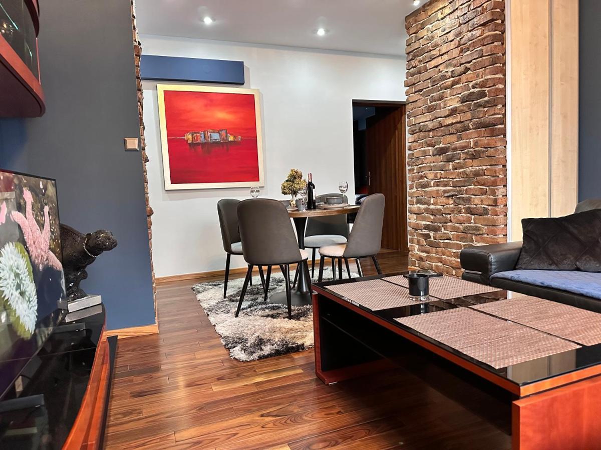 Be Inn - Luxury Apartment Gliwice Ngoại thất bức ảnh